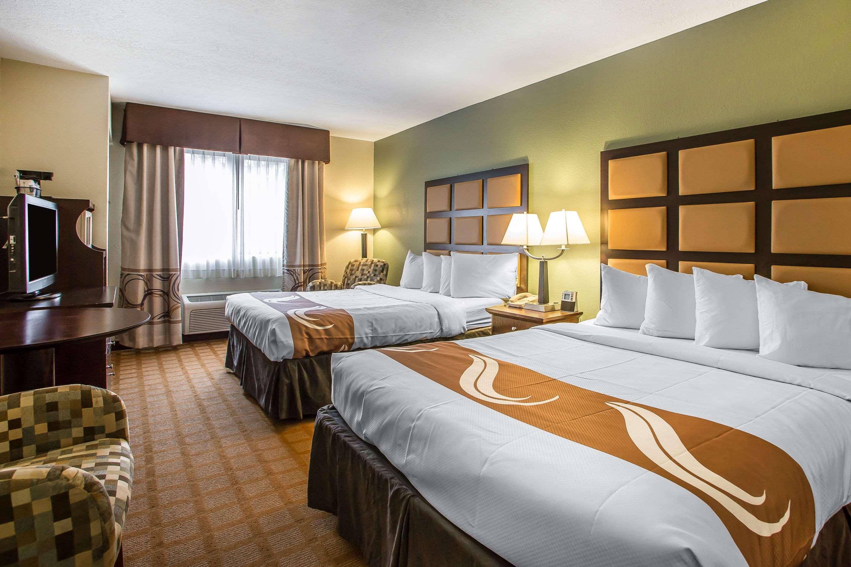 Quality Inn & Suites Marinette Εξωτερικό φωτογραφία