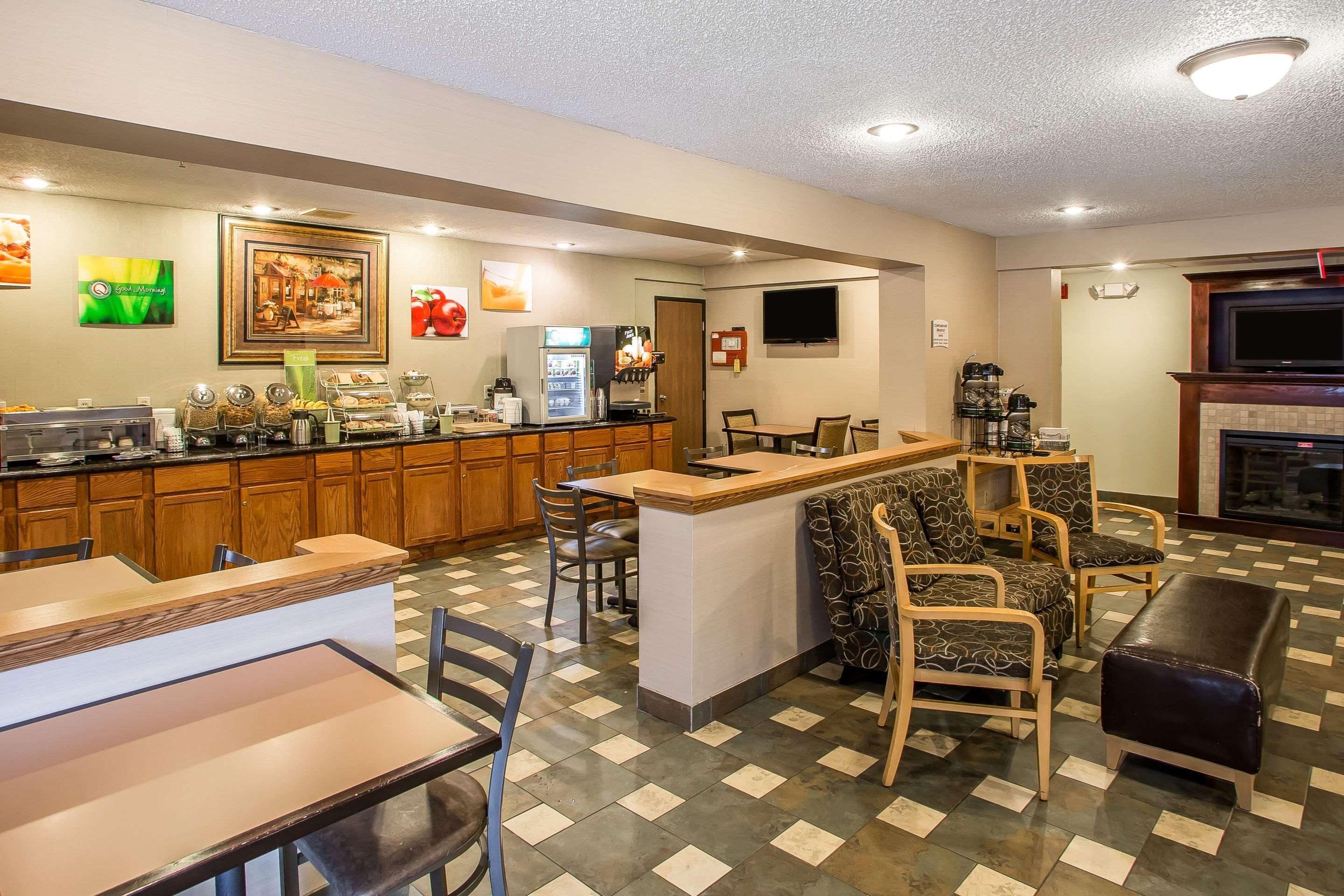 Quality Inn & Suites Marinette Εξωτερικό φωτογραφία